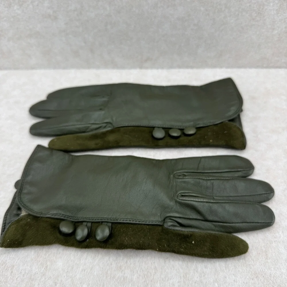 Unbranded‎ Leather Suede Gloves Medium Olive Green Button Detail Dark Academia